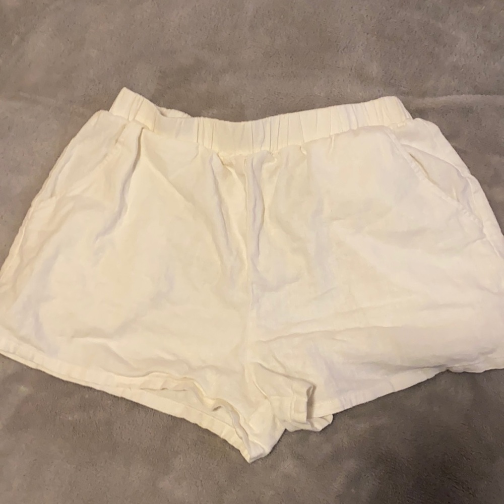 Unknown Brand Cream Colored Shorts